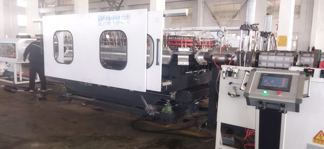 Ligne d'extrusion de tuyaux ondulés à double paroi avec composants électriques Siemens pour une gamme de diamètres de tuyaux de 50 mm à 200 mm et une dureté du canon HV>940