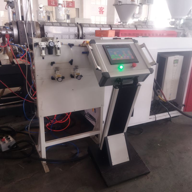 Ligne d'extrusion de tuyaux ondulés à double paroi automatisée informatisée avec moteur Siemens et capacité de 8-15 kg/h