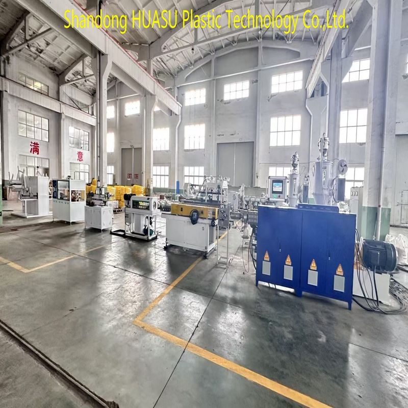 Machine professionnelle de fabrication de tuyaux ondulés avec système électrique Siemens/ABB, vitesse de ligne de 2 à 20 m/min et puissance personnalisable