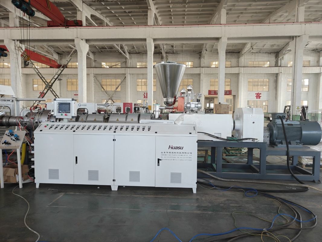 Machine de fabrication de tuyaux ondulés en PVC personnalisable pour la production de matériaux en PVC