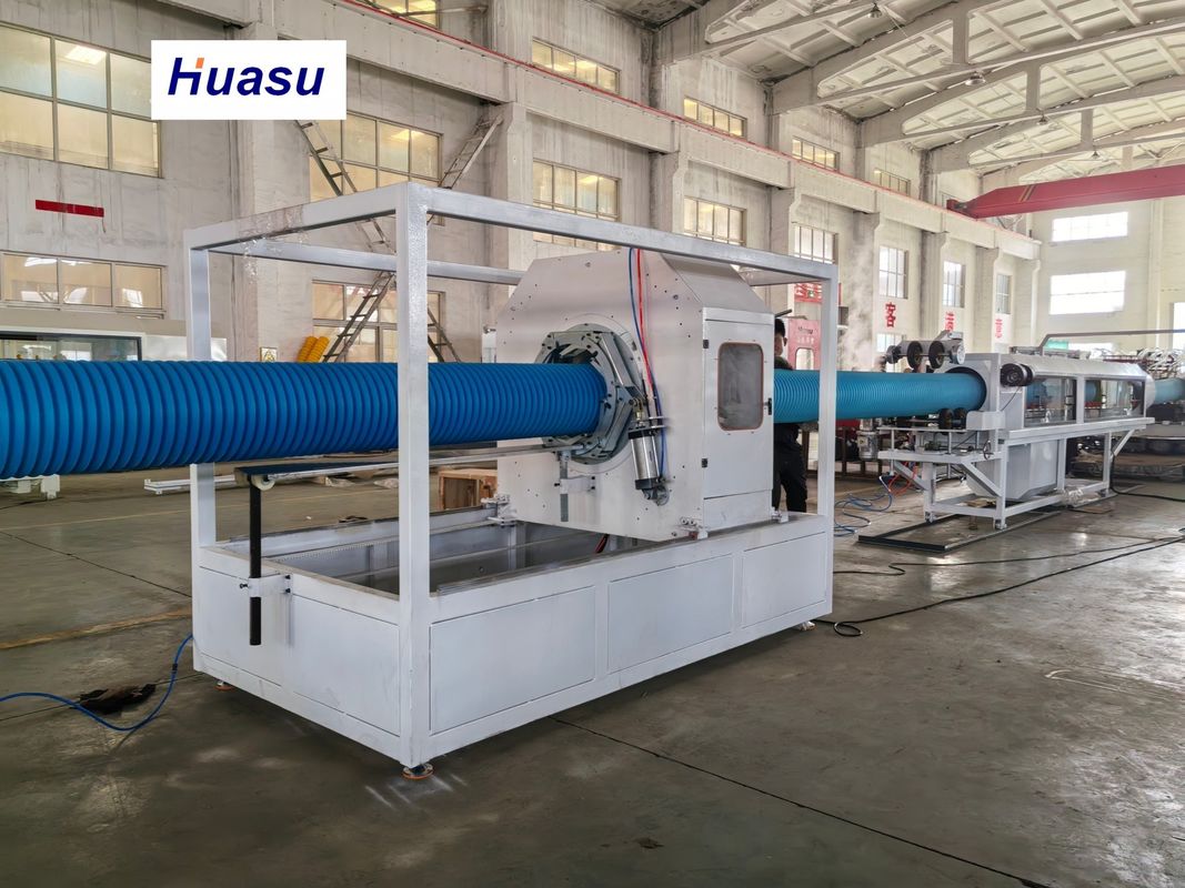 Ligne d'extrusion automatique de tubes PVC 32-1600mm avec système Siemens PLC pour la production de tubes ondulés à double paroi