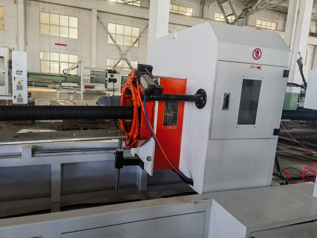 Ligne d'extrusion de tubes ondulés à haut rendement avec système de contrôle PLC et conception de tête de filière modulaire
