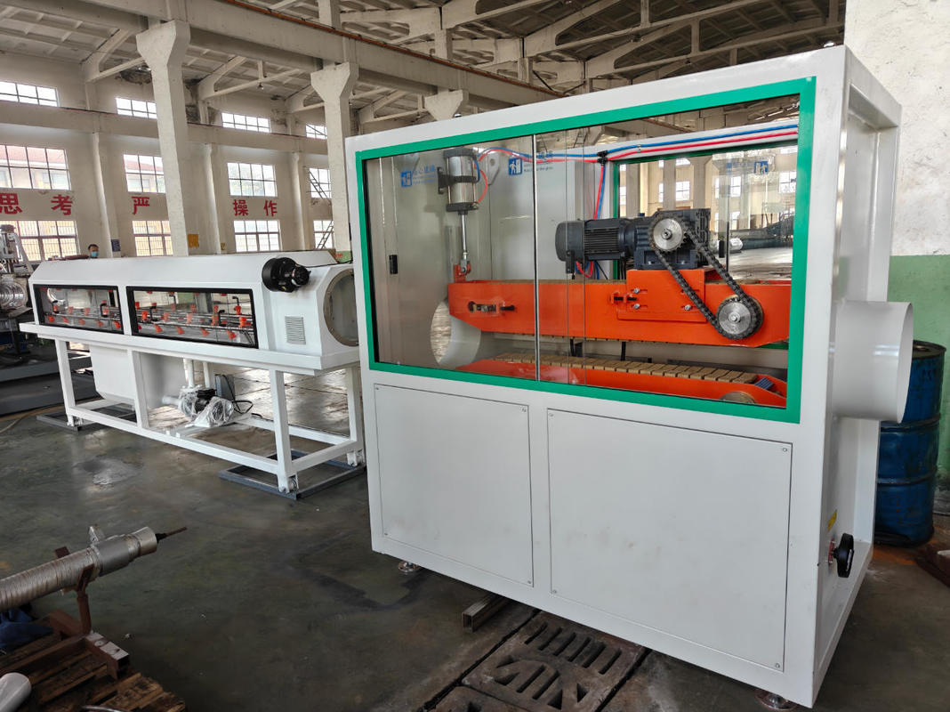 Ligne d'extrusion de tuyaux ondulés à double paroi avec matériau 38CrMoAlA, tension 220-440V et spécification 75-250mm