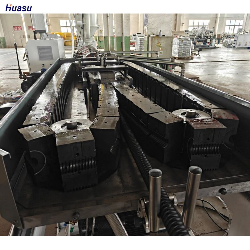 Ligne d'extrusion de tuyaux ondulés simple paroi avec profondeur de nitruration du fourreau de 0,4 à 0,7 mm, puissance totale de 25 à 50, et contrôle par automate programmable (PLC) pour la production de tuyaux