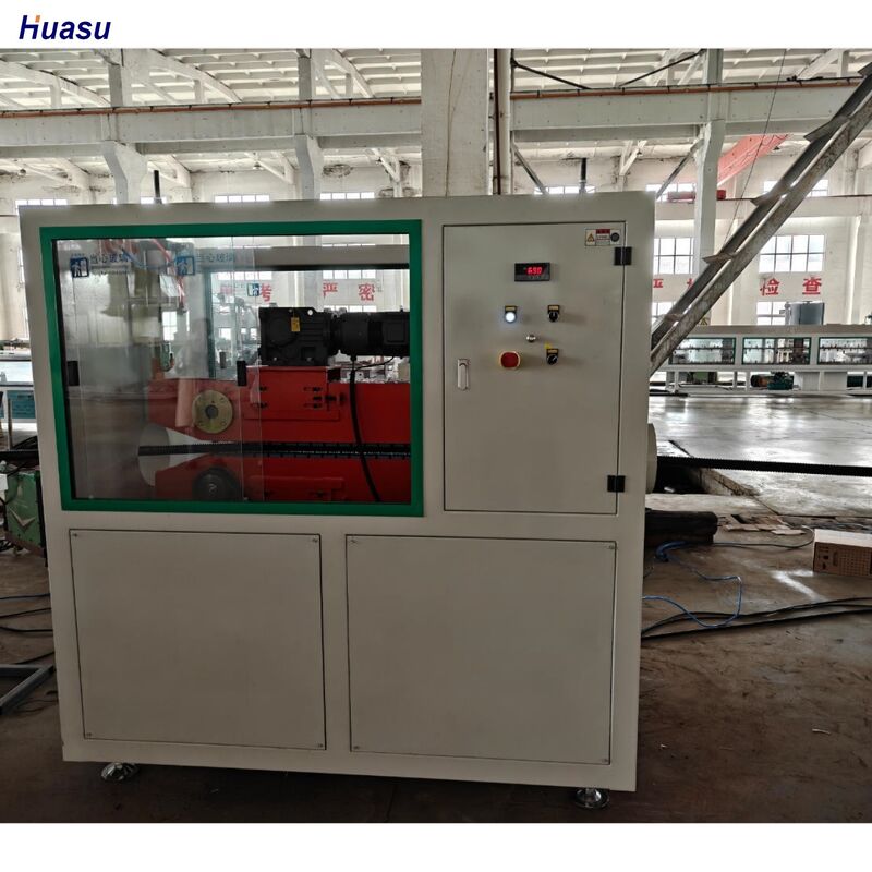 Ligne d'extrusion de tuyaux ondulés simple paroi entièrement automatique avec une taille de tuyau maximale de 110 mm pour une production stable et à grande vitesse