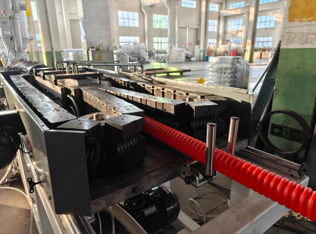 Siemens Electric, ligne d'extrusion de tuyaux ondulés à double paroi avec refroidissement à l'eau et capacité de production de 100 kg/h à 2000 kg/h