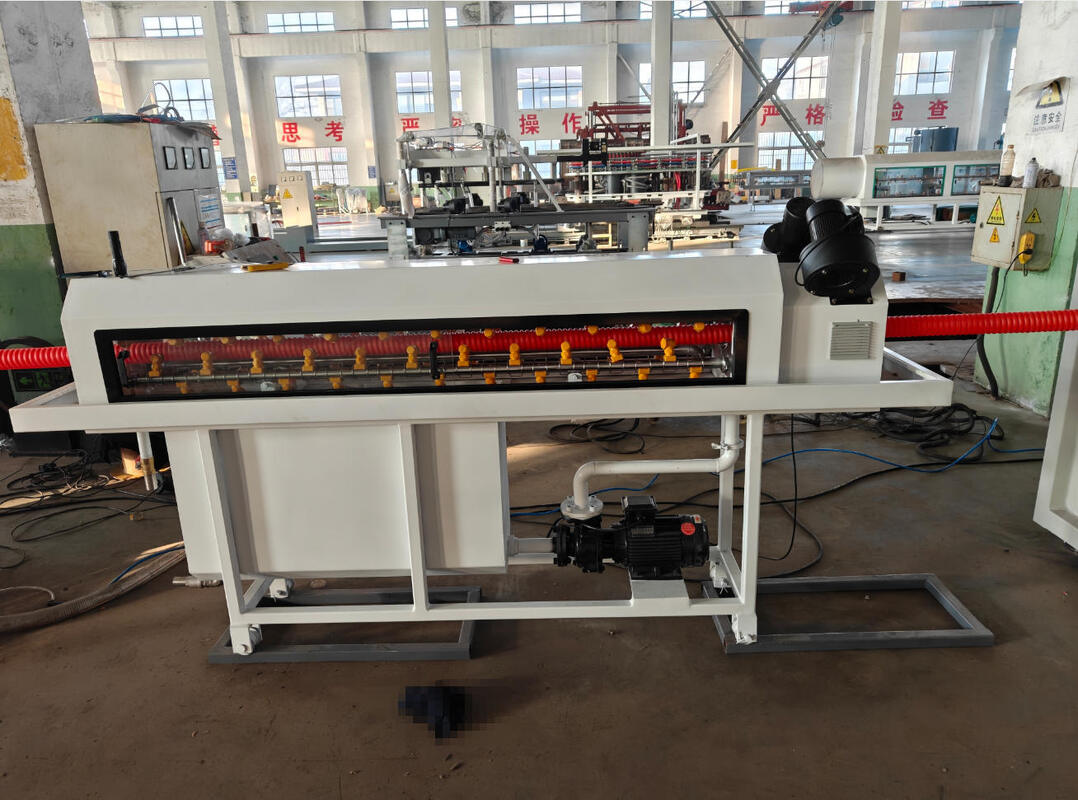 Ligne d'extrusion de tuyaux ondulés à double paroi avec matériel d'engrenage 20CrMnTi et pièces électriques de marque Siemens équipées d'une vis HV>740