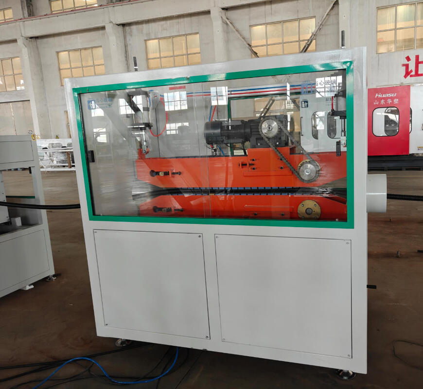 Ligne d'extrusion de tuyaux ondulés à double paroi avec pièces électriques principales Siemens, matériel d'engrenage 20CrMnTi et vis à baril HV>740