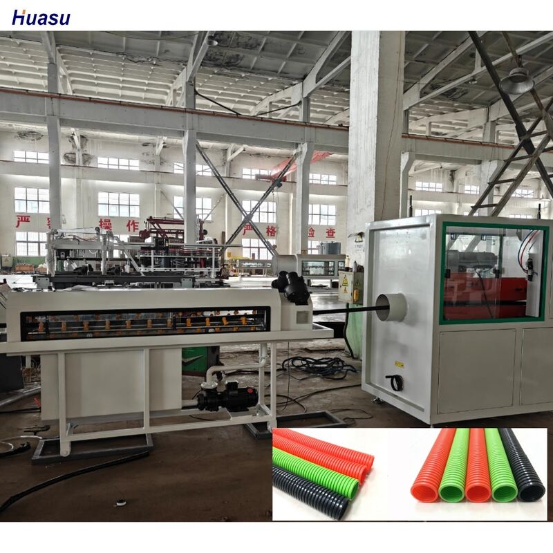 Ligne d'extrusion de tuyaux ondulés à paroi simple avec électrotechnique principale Siemens Schneider, matériau de canon 38CrMoAlA et télécommande PLC