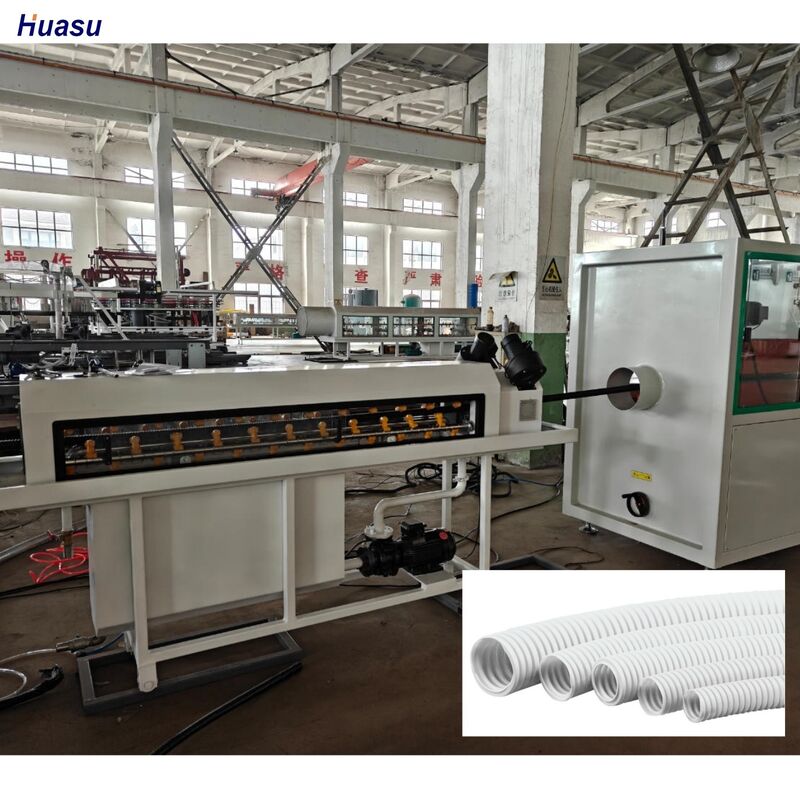 Ligne d'extrusion de tuyaux ondulés à paroi simple à commande PLC incorporant un type de coulissage de type HDPE et de moule rotatif pour la production de tuyaux