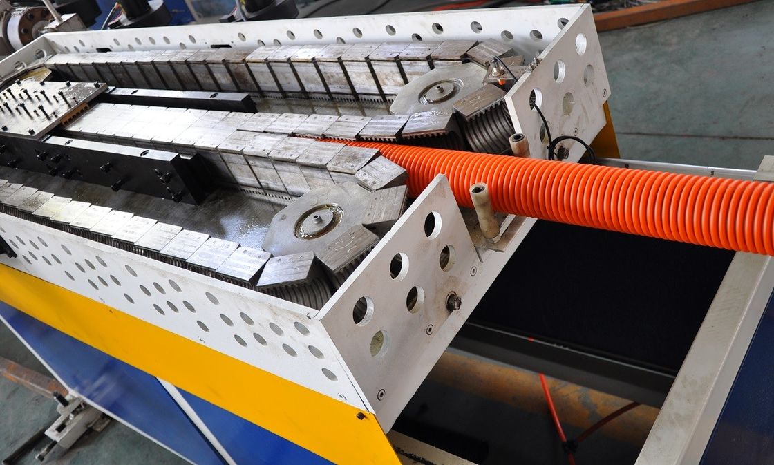 Machines ondulées de tuyau de double mur à haute production, extrudeuse ondulée SBG-63 de tuyau